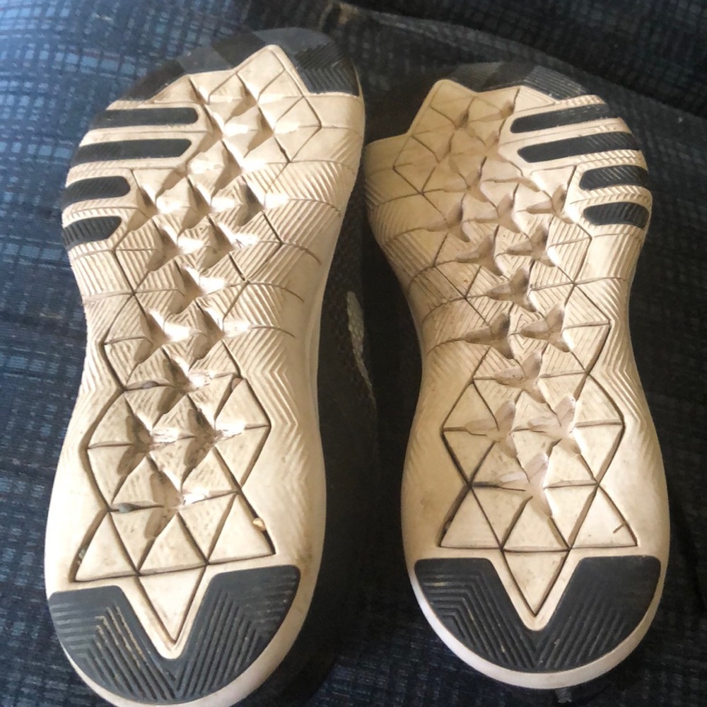 Training shoes - Picture 6 of 9